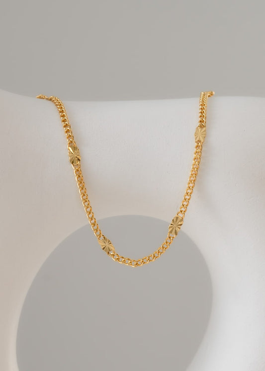Pulsera Cubana con Destellos — Oro Laminado 18K | 16 cm + Extensor