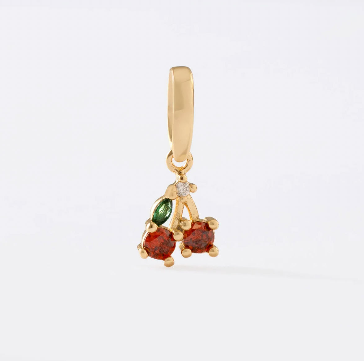 Dije Cherry — Cereza Delicada Oro Laminado 18K