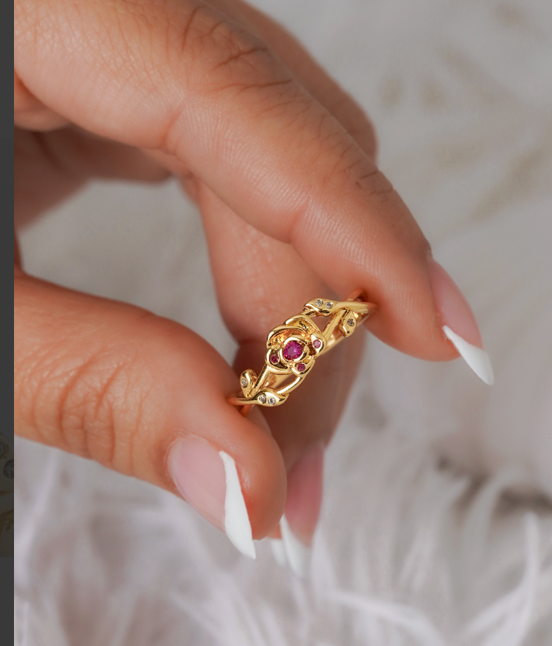 Anillo Rose Crown Ajustable + Empaque