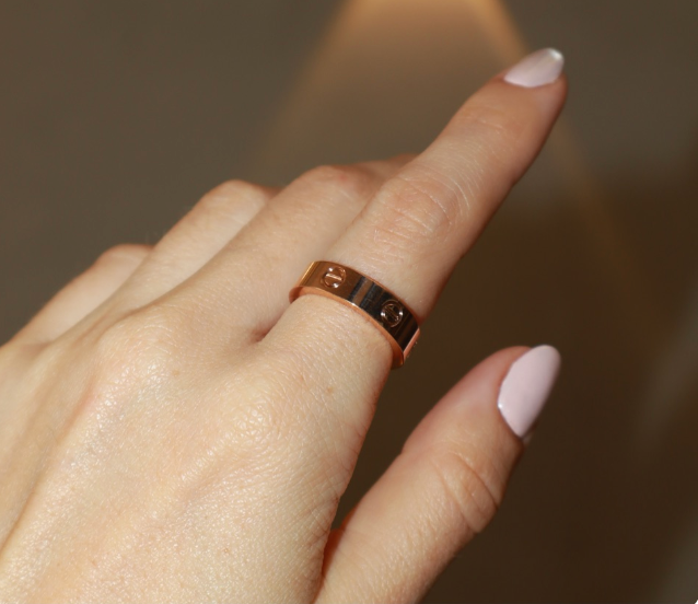 ANILLO LOVE SIN CIRCONES ORO ROSA