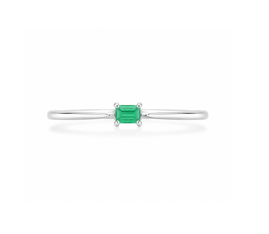 ANILLO ASTRAL CON ESMERALDA Y PLATA NATURAL
