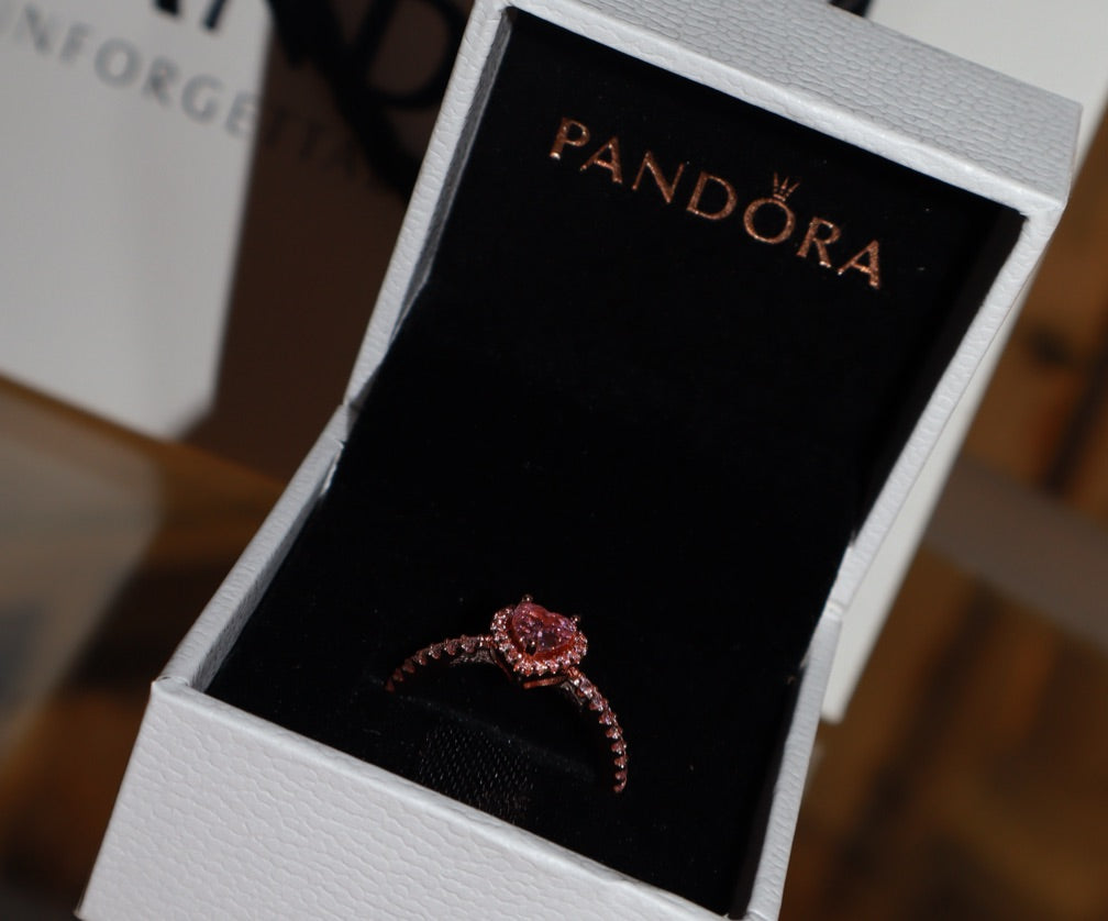 Anillo corazón oro rosa rosado