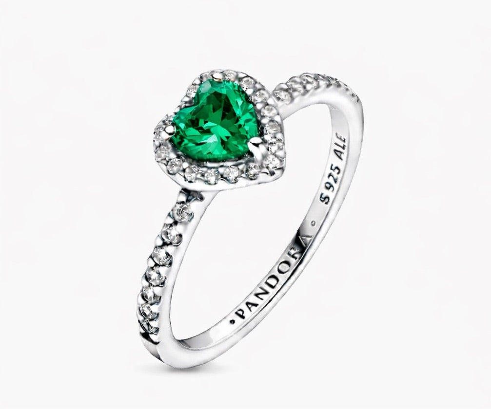 Anillo corazón verde esmeralda