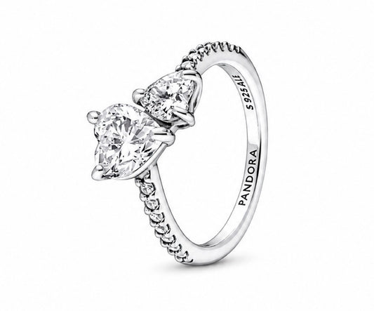 Anillo reluciente corazón doble