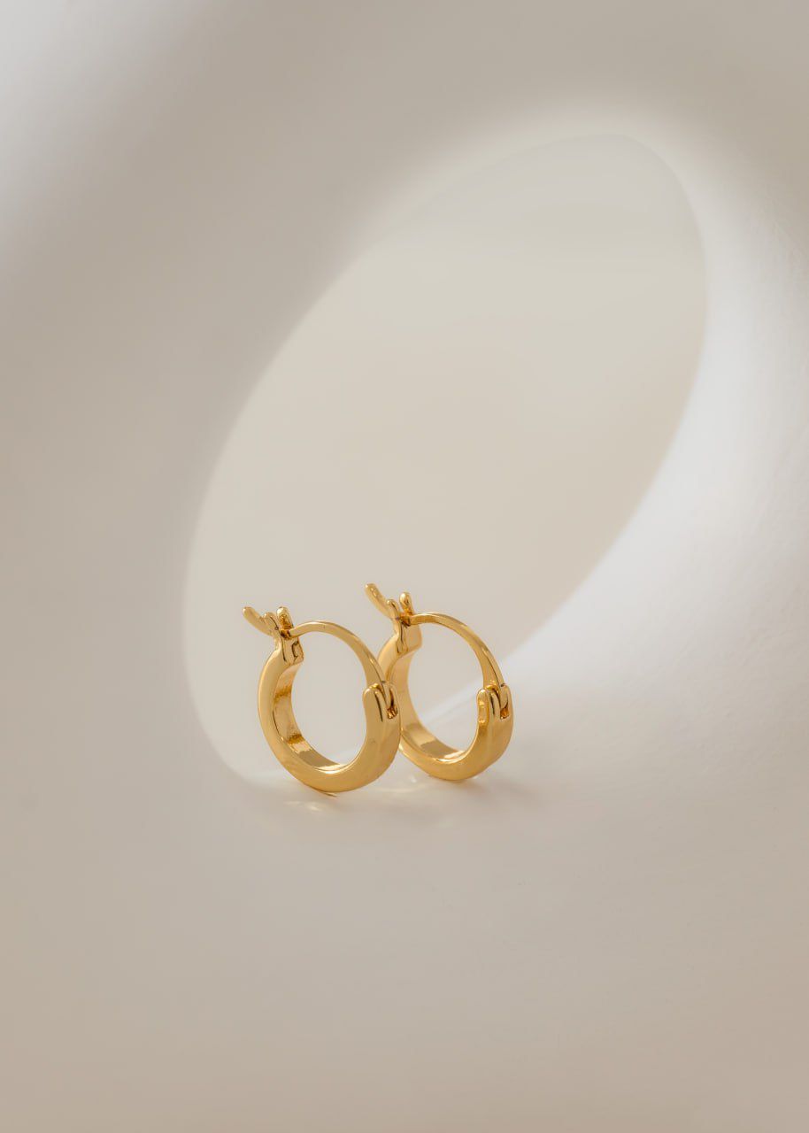 Candongas Royale Medianas — Elegancia Clásica Oro Laminado 18K