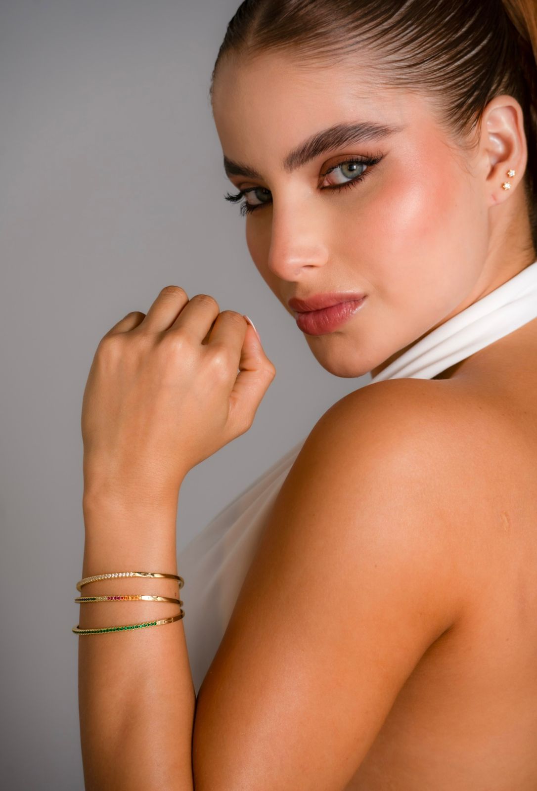 Brazalete Bend — Circonias Multicolor Oro Laminado 18K