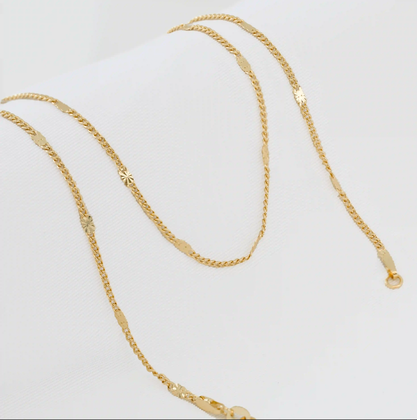 Cadena Cubana con Destellos — Oro Laminado 18K | 45 cm